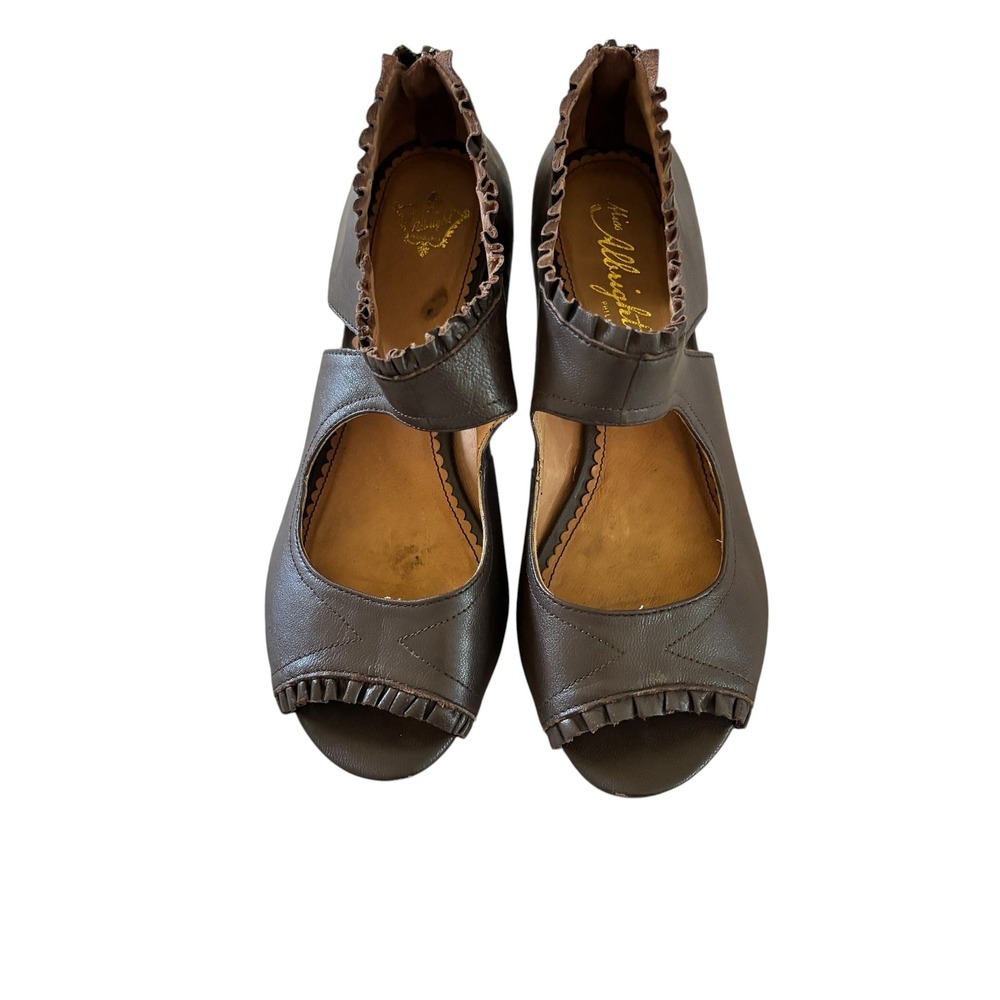 Miss‎ Albright Peep Toe Heels 7 Brown Ruffle Trim Ankle Strap Kitten Heel Retro